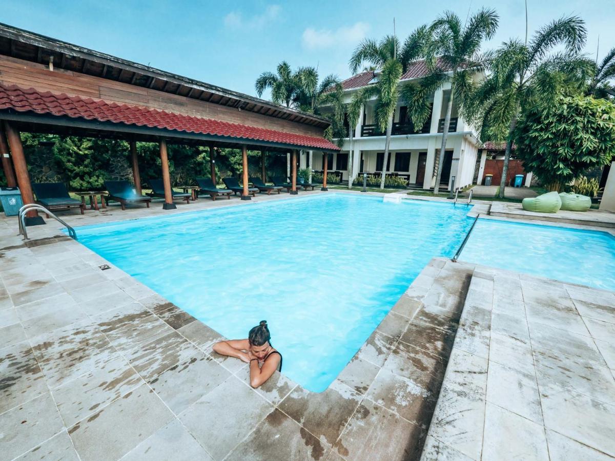 Sunrise Resort Batukaras 외부 사진