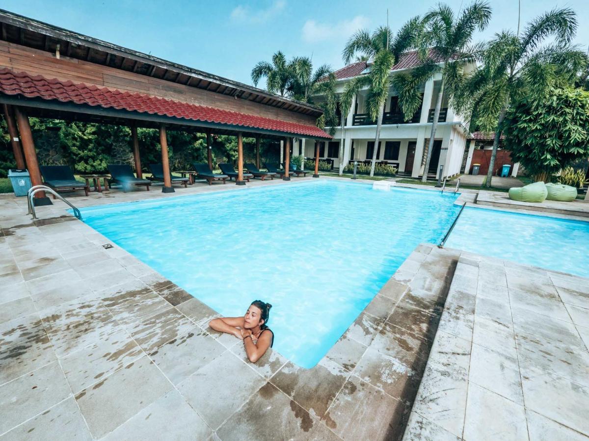 Sunrise Resort Batukaras 외부 사진